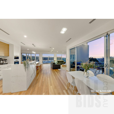 6 Balladonia Place, Jerrabomberra NSW 2619