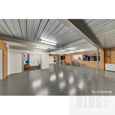 6 Balladonia Place, Jerrabomberra NSW 2619