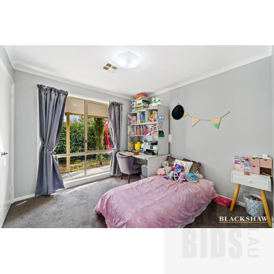 8 Kaleski Place, Banks ACT 2906