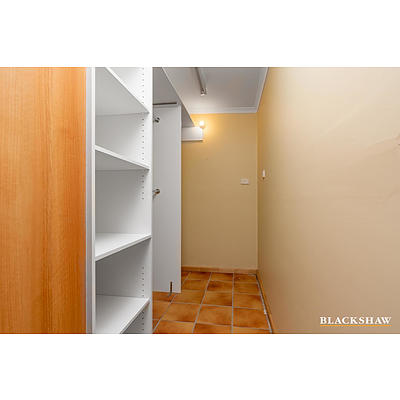 4 Farnell Place, Curtin ACT 2605