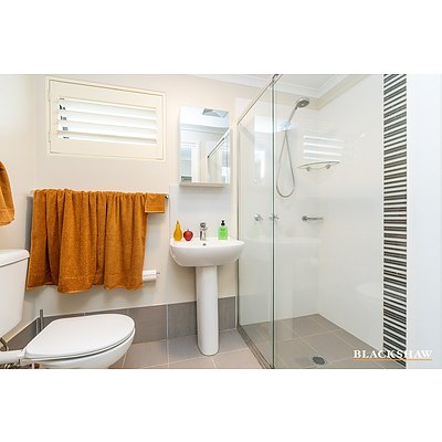 1/75 Elizabeth Jolley Crescent, Franklin ACT 2913