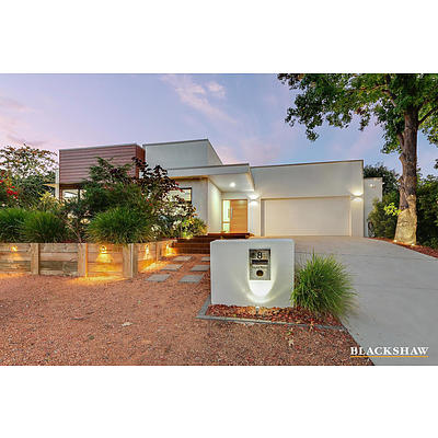 8 Taylor Place, Hackett ACT 2602