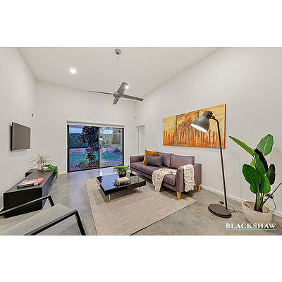 8 Taylor Place, Hackett ACT 2602