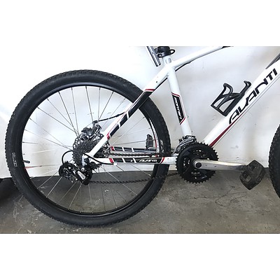 Avanti Montari Mountain Bike