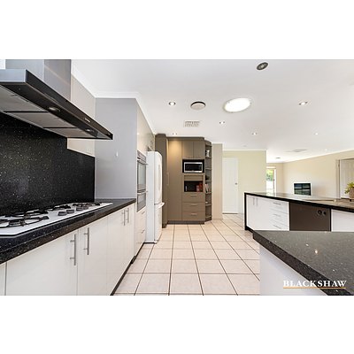 36 Hansen Circuit, Isaacs ACT 2607