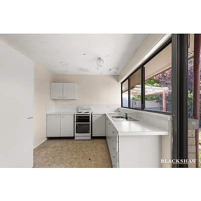 11 Wambool Street, Narrabundah ACT 2604