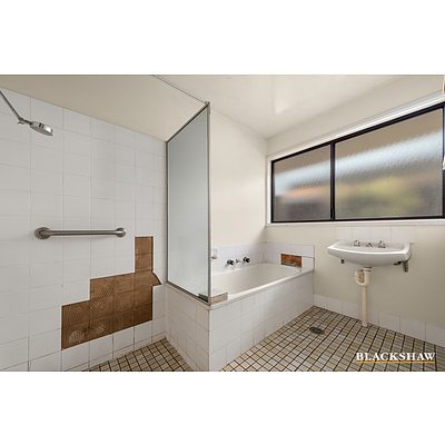 11 Wambool Street, Narrabundah ACT 2604