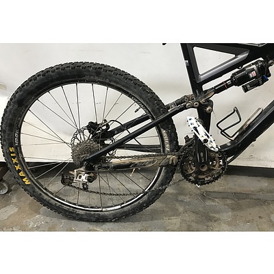 Specialized Stump Jumper Mountain Bike