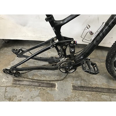 Giant Anthem Advanced Mountain Bike