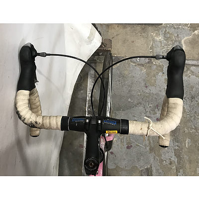 Giant TCR Alliance Road Bike