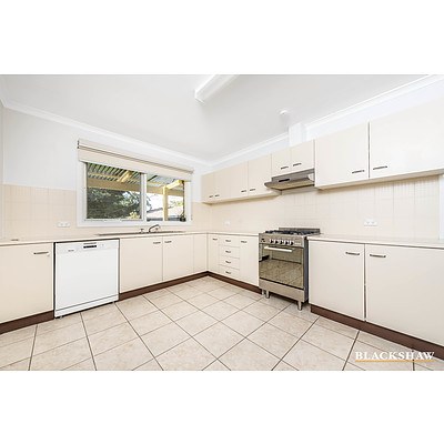 27 Storey Street, Curtin ACT 2605
