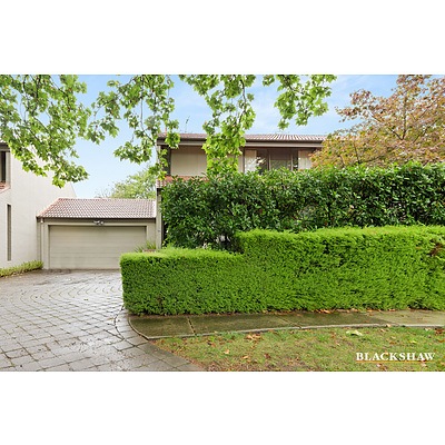 104 Arthur Circle, Forrest ACT 2603