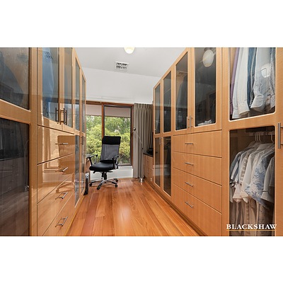 104 Arthur Circle, Forrest ACT 2603