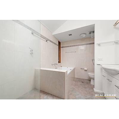 104 Arthur Circle, Forrest ACT 2603