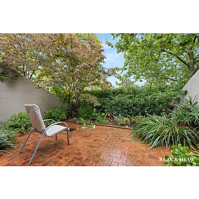 104 Arthur Circle, Forrest ACT 2603