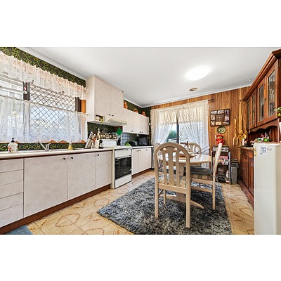 127 Eggleston Crescent, Chifley ACT 2606