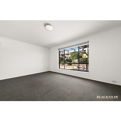 4 Parfitt Crescent, Calwell ACT 2905
