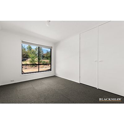 4 Parfitt Crescent, Calwell ACT 2905