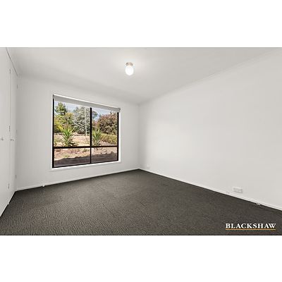4 Parfitt Crescent, Calwell ACT 2905