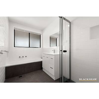 4 Parfitt Crescent, Calwell ACT 2905