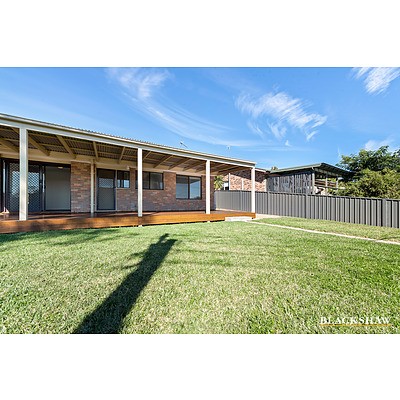 4 Parfitt Crescent, Calwell ACT 2905