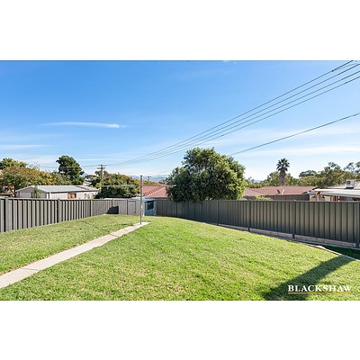 4 Parfitt Crescent, Calwell ACT 2905