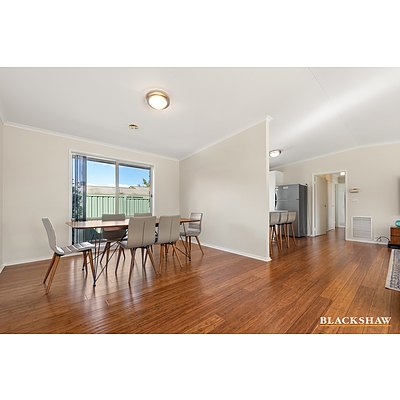 8B Kayser Place, Monash ACT 2904