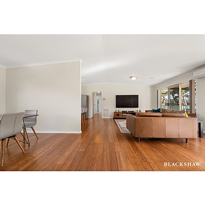 8B Kayser Place, Monash ACT 2904