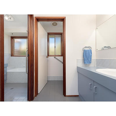 9 Must Circuit, Calwell ACT 2905