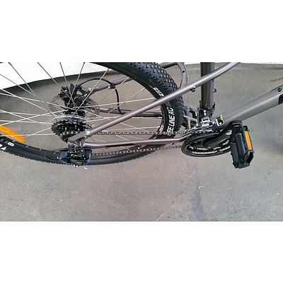 2020 GT Aggressor Expert 24 Speed Mountain Bike