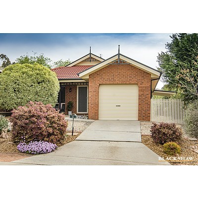 6 Yerrabi Place, Ngunnawal ACT 2913