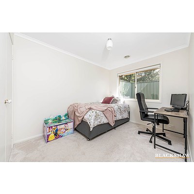 6 Yerrabi Place, Ngunnawal ACT 2913