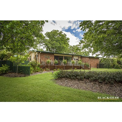 9 Lambert Street, Lyneham ACT 2602