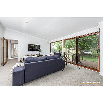 9 Lambert Street, Lyneham ACT 2602