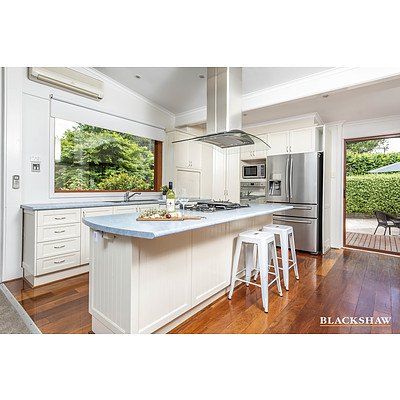 9 Lambert Street, Lyneham ACT 2602