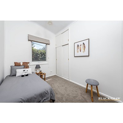 9 Lambert Street, Lyneham ACT 2602