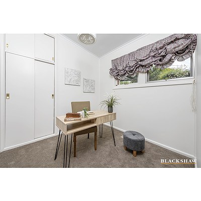 9 Lambert Street, Lyneham ACT 2602