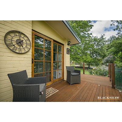 9 Lambert Street, Lyneham ACT 2602