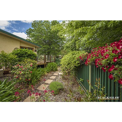 9 Lambert Street, Lyneham ACT 2602