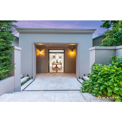95 Strickland Crescent, Deakin ACT 2600