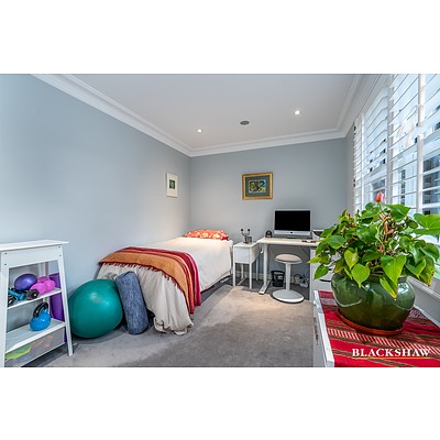95 Strickland Crescent, Deakin ACT 2600