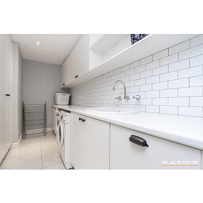 95 Strickland Crescent, Deakin ACT 2600