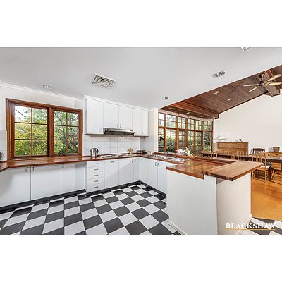 16 Hamelin Crescent, Narrabundah ACT 2604