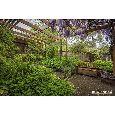 16 Hamelin Crescent, Narrabundah ACT 2604