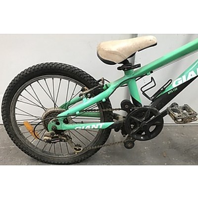 Giant MTX-150 Kids Mountain Bike