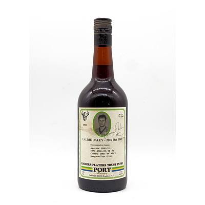 Vintage Canberra Raiders Players Trust Fund 1991 Commemorative Port - 'Laurie Daley'