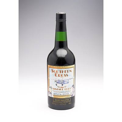 Hoffmans Southern Cross Commemorative Bottling 1980 Vintage Port - Bottle No 02243