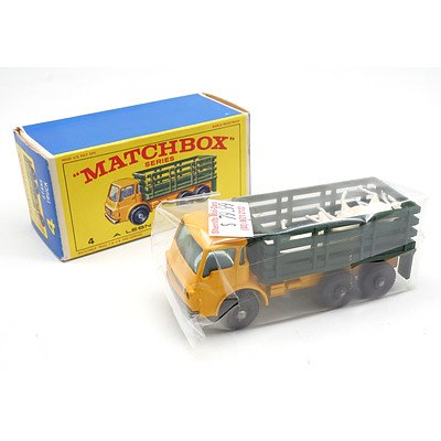 Vintage Lesney Matchbox No 4 - Stake Truck