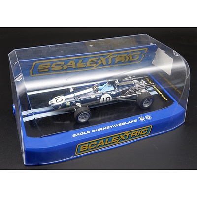 Scalextric, Eagle Gurney- Weslake, Dan Gurney No 10, 1:32 Scale Model