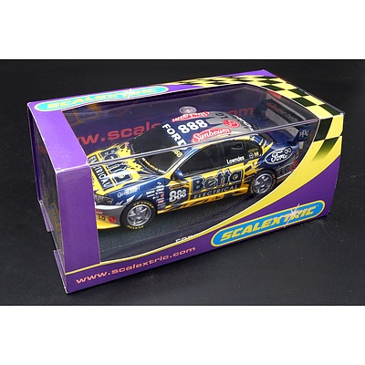 Scalextric, Ford Falcon BA Betta Electrical Lowndes, 1:32 Scale Model